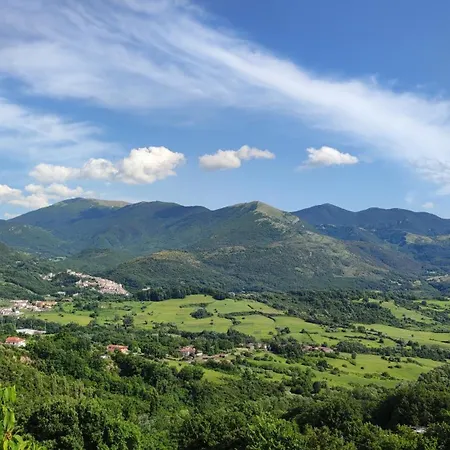 Tana Libera Tutti 1 Nature, Yourself, 3* Viggianello