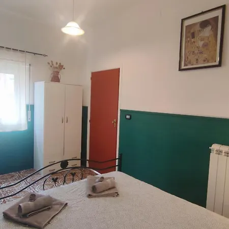 Tana Libera Tutti 1 Nature, Yourself, Viggianello