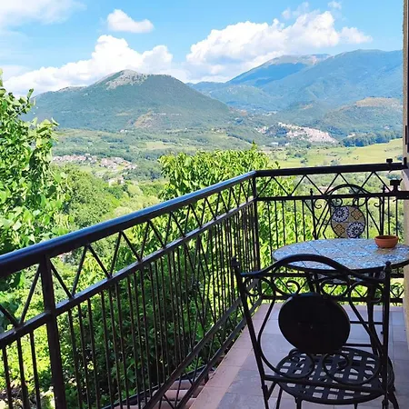 Tana Libera Tutti 1 Nature, Yourself, 3* Viggianello