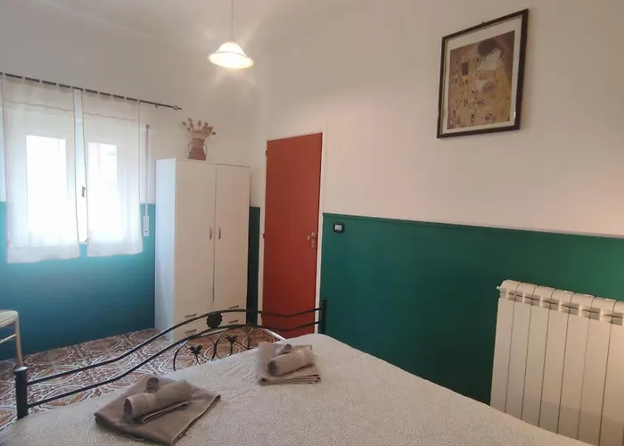 Tana Libera Tutti 1 Nature, Yourself, Viggianello